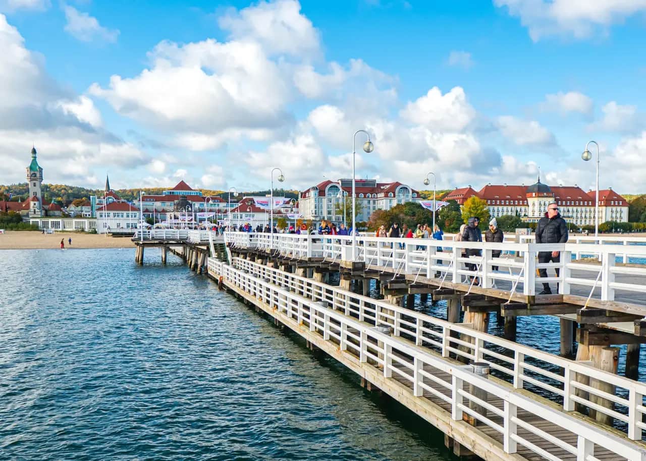 Ile mierzy Molo w Sopocie? Długość, Fakty i Praktyczny Przewodnik