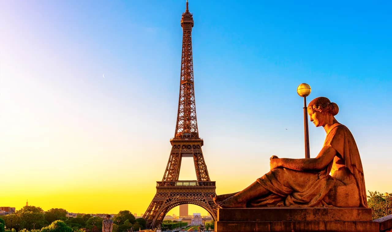 Nocleg w Paryżu: Jak wybrać idealny i nie przepłacić? Poradnik