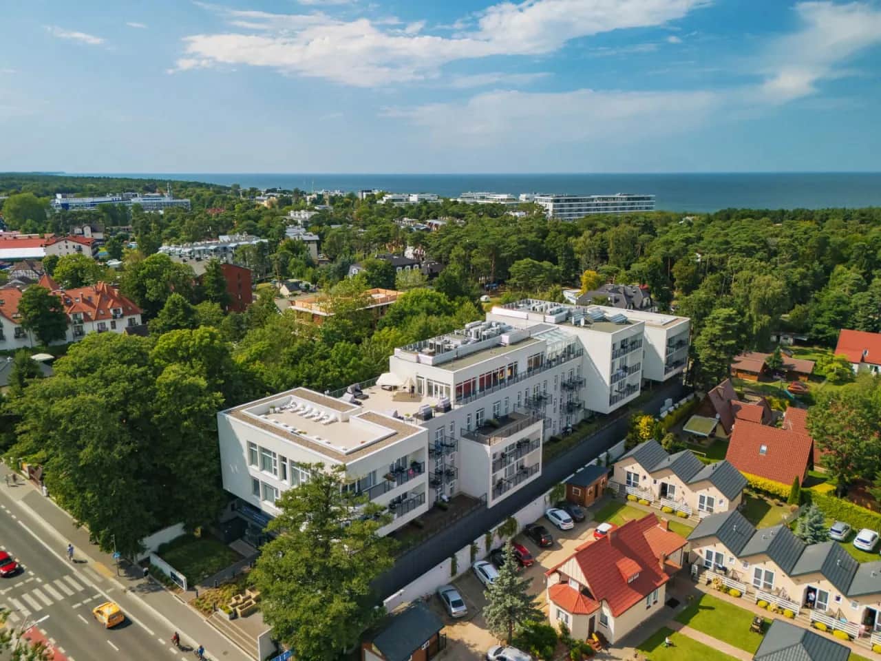 Molo w Mielnie? Odkryj prawdę o pomostach i atrakcjach!