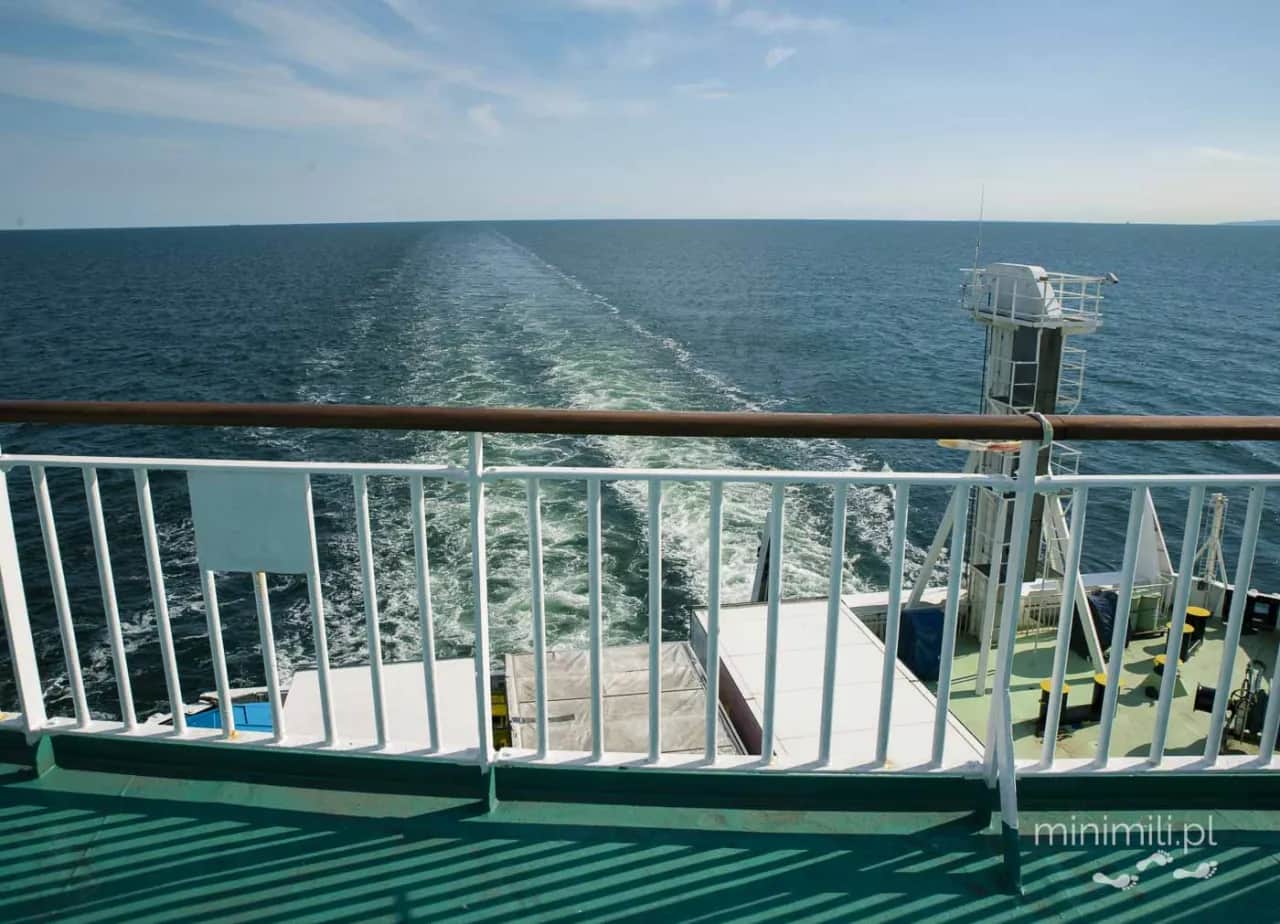 Ile km dzieli Polskę od Szwecji przez Bałtyk? Przewodnik po promach.